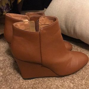 Size 9 heeled booties